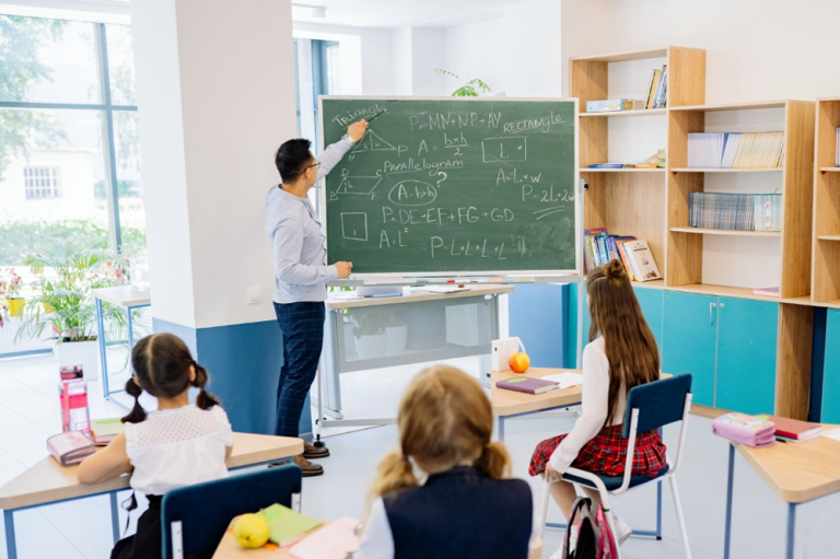 Không cấm dạy thêm: Quốc hội chính thức thông qua Luật Nhà giáo mới