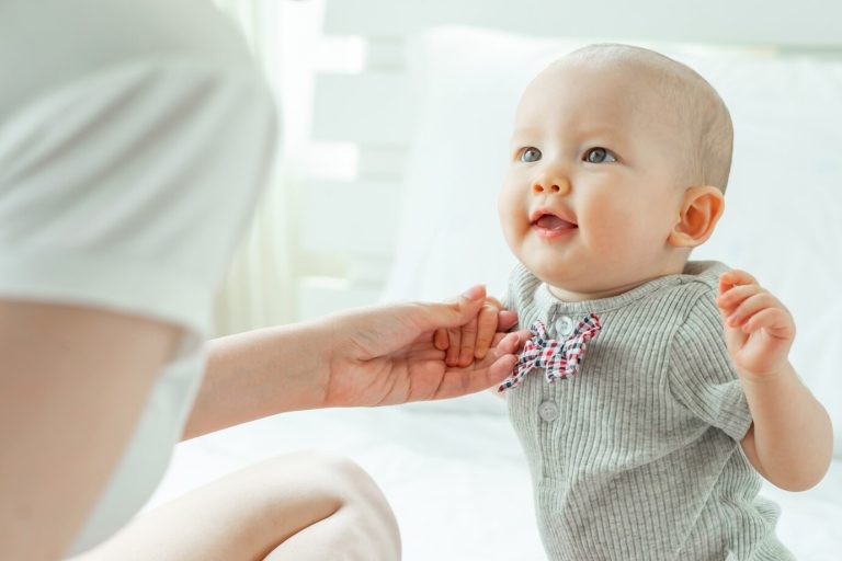 10 kinh nghiệm chăm bé sơ sinh dành cho những ai lần đầu làm mẹ