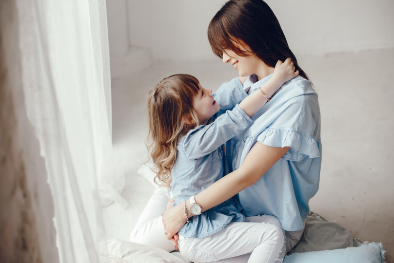 Đừng đổ thừa “Cha mẹ sinh con, trời sinh tính” – để chối bỏ trách nhiệm làm cha mẹ